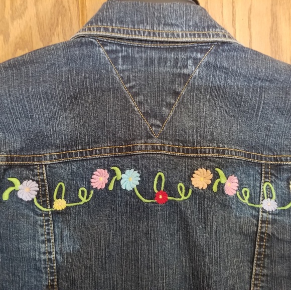 Jean's Jacket - Picture 3 of 4